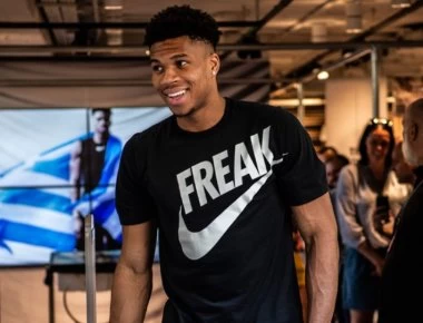 Γιάννης Αντετοκούνμπο: Από τα Σεπόλια... στη λίστα του Forbes!